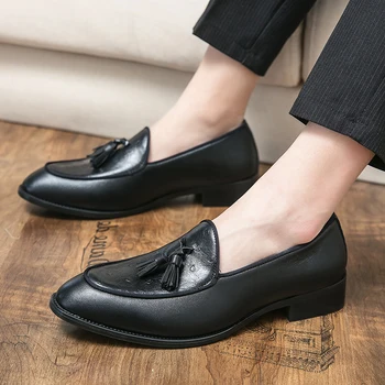 2021 Новые кисточки Коричневые Черные туфли-оксфорды без застежки для мужчин Официальное свадебное платье для выпускного вечера Вечеринка Возвращения Домой Sapato Social Masculino