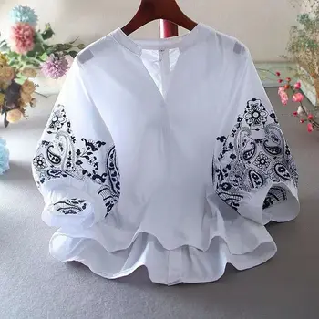 Корейская хлопчатобумажная рубашка с вышивкой с V-образным вырезом 2023, весна-лето, Повседневные Женские топы, Винтажная блузка с рукавом-фонариком,